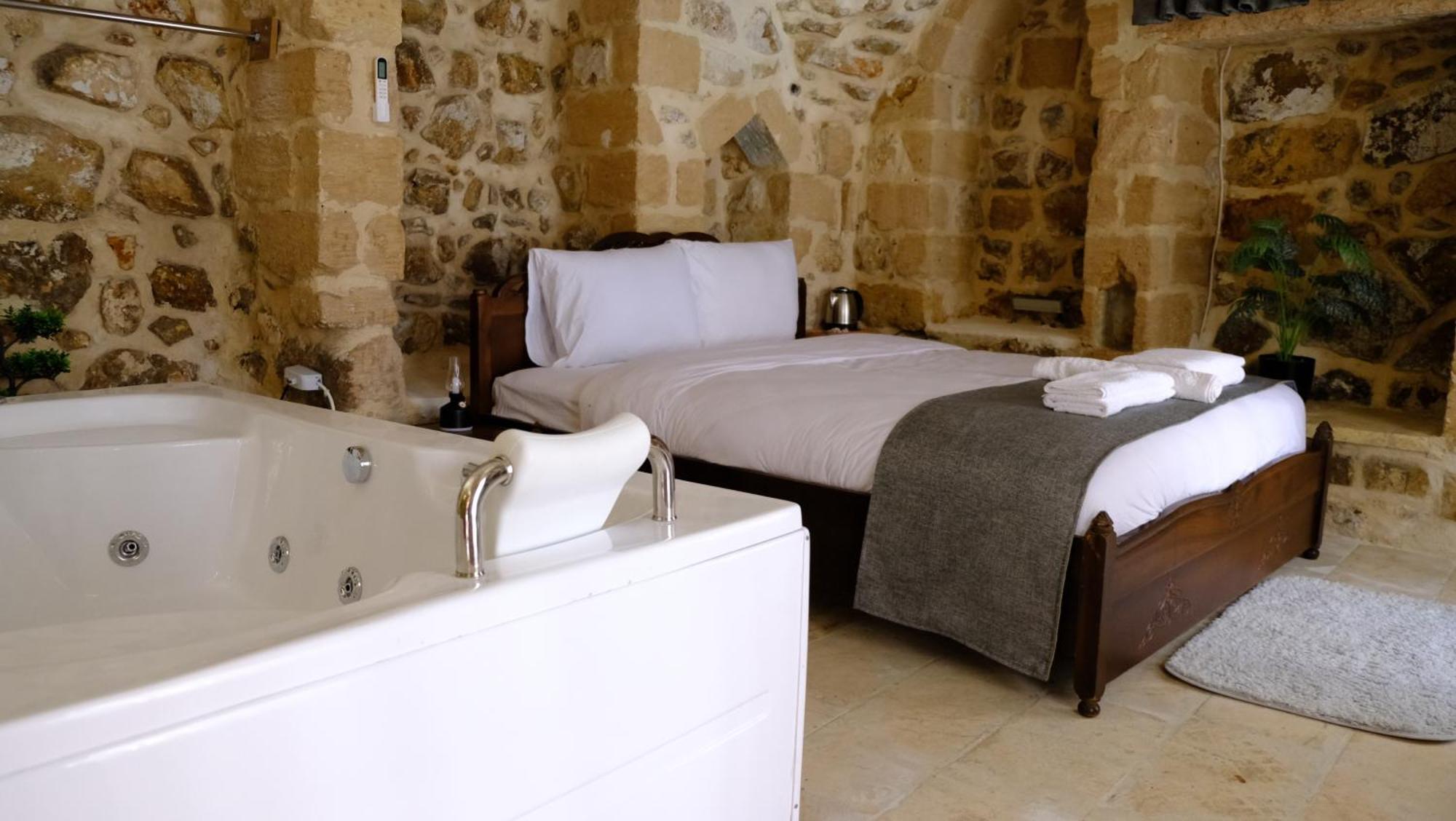 Arev Hotel Mardin Exterior photo