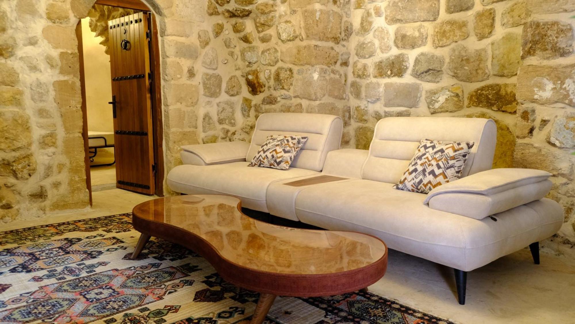 Arev Hotel Mardin Exterior photo