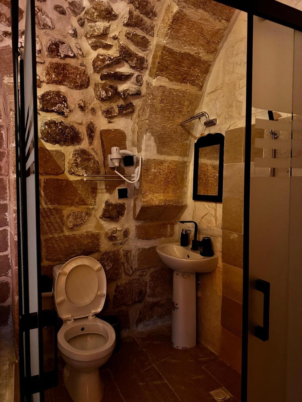 Arev Hotel Mardin Exterior photo